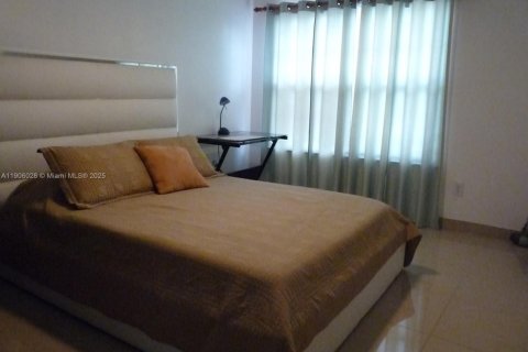 Condominio en venta en Longwood, Florida, 3 dormitorios, 147.34 m2 № 2013063 - foto 16