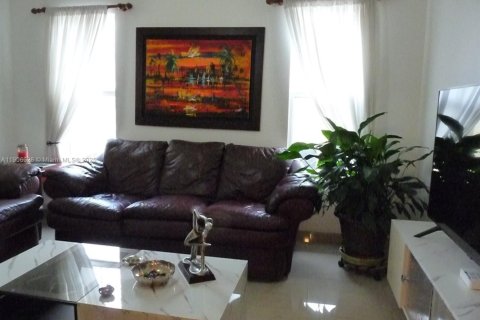 Condominio en venta en Longwood, Florida, 3 dormitorios, 147.34 m2 № 2013063 - foto 5