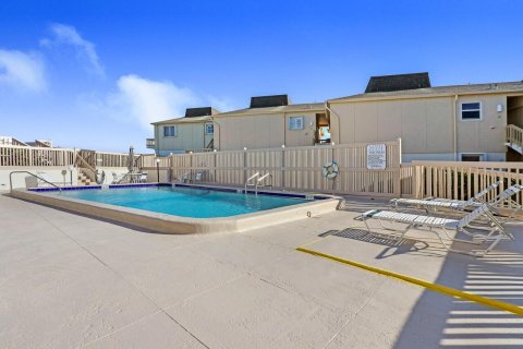 Снять в аренду кондоминиум в Стьюарт, Флорида 2 спальни, 85.93м2, № 1159601 - фото 1