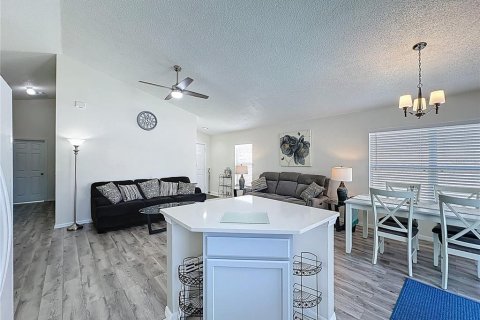 Casa en venta en Haines City, Florida, 3 dormitorios, 104.98 m2 № 1908627 - foto 13