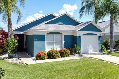 Casa en venta en Haines City, Florida, 3 dormitorios, 104.98 m2 № 1908627 - foto 1