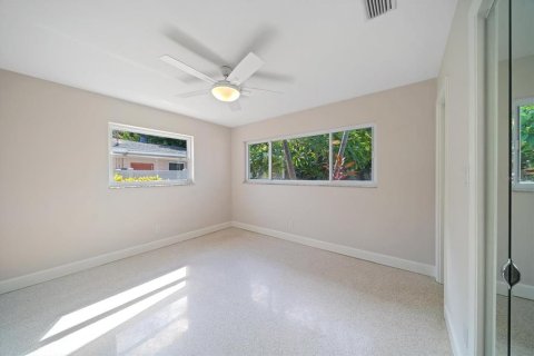 Villa ou maison à vendre à Saint Petersburg, Floride: 3 chambres, 158.03 m2 № 2233405 - photo 16