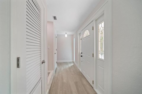 Villa ou maison à vendre à Saint Petersburg, Floride: 3 chambres, 158.03 m2 № 2233405 - photo 15