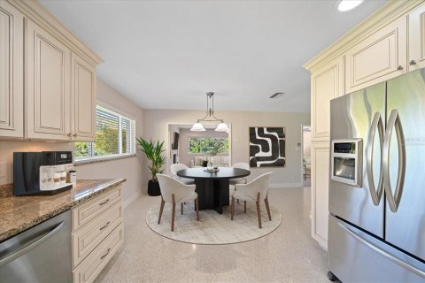 Villa ou maison à vendre à Saint Petersburg, Floride: 3 chambres, 158.03 m2 № 2233405 - photo 7