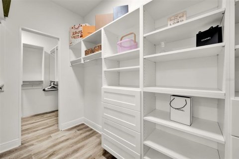 Casa en venta en Orlando, Florida, 3 dormitorios, 191.84 m2 № 1917907 - foto 18