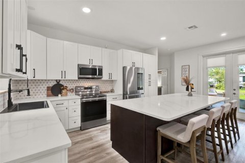 Casa en venta en Orlando, Florida, 3 dormitorios, 191.84 m2 № 1917907 - foto 11
