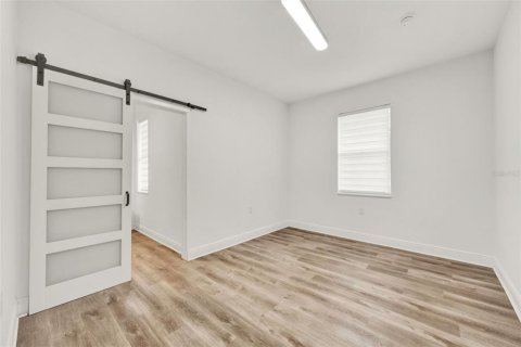 Casa en venta en Orlando, Florida, 3 dormitorios, 191.84 m2 № 1917907 - foto 20