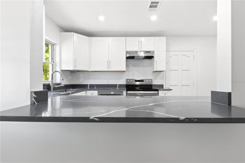 Villa ou maison à vendre à Clearwater, Floride: 3 chambres, 133.22 m2 № 2230515 - photo 12