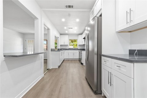 Villa ou maison à vendre à Clearwater, Floride: 3 chambres, 133.22 m2 № 2230515 - photo 18
