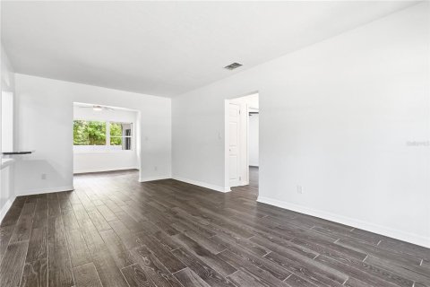 Villa ou maison à vendre à Clearwater, Floride: 3 chambres, 133.22 m2 № 2230515 - photo 8