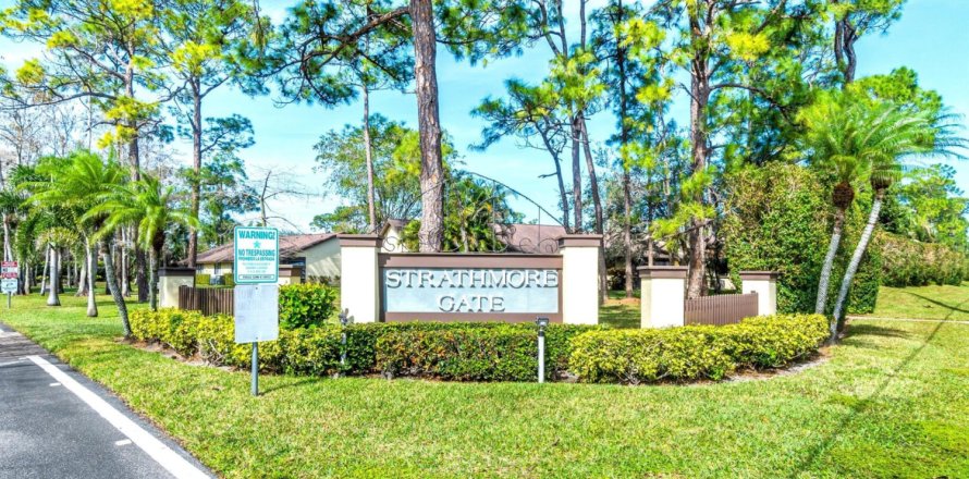 Townhouse in Royal Palm Beach, Florida 2 bedrooms, 120.59 sq.m. № 989325