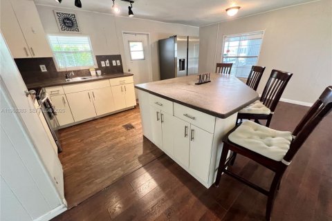 Appartement à louer à Davie, Floride: 2 chambres, 95.88 m2 № 2052487 - photo 3