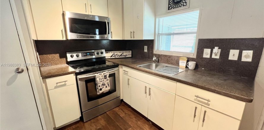 Appartement à Davie, Floride 2 chambres, 95.88 m2 № 2052487