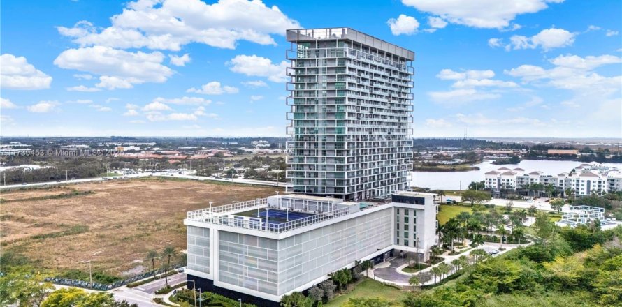 Condo in Sunrise, Florida, 2 bedrooms  № 1856983