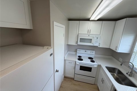 Copropriété à louer à Orlando, Floride: 2 chambres, 93.46 m2 № 2237185 - photo 6
