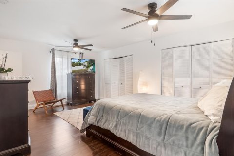 House in Oakland Park, Florida 2 bedrooms, 137.5 sq.m. № 2022053 - photo 29