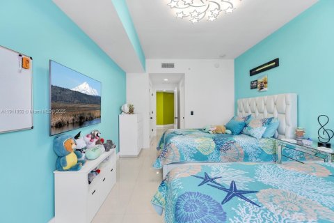 Condo in North Miami Beach, Florida, 3 bedrooms  № 1968110 - photo 26