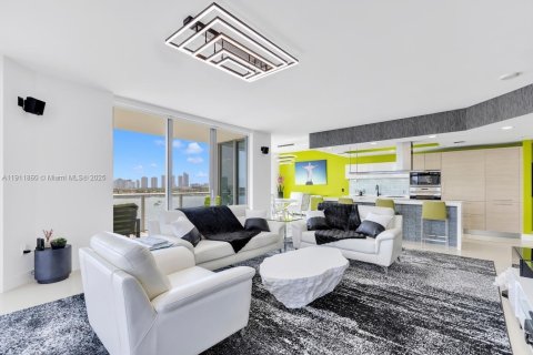 Condo in North Miami Beach, Florida, 3 bedrooms  № 1968110 - photo 14