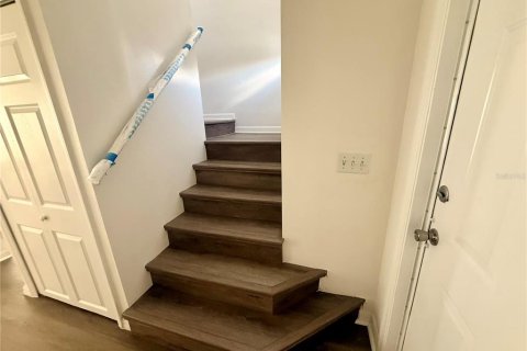 Adosado en venta en Davenport, Florida, 4 dormitorios, 223.52 m2 № 2339304 - foto 4