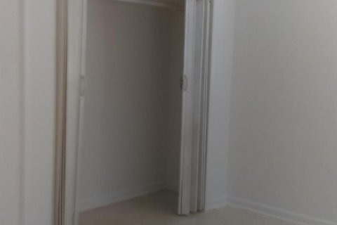 Снять в аренду таунхаус в Норт-Палм-Бич, Флорида 3 комнаты, 87.33м2, № 2260199 - фото 10