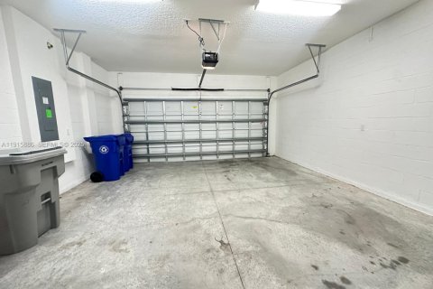 Villa ou maison à louer à Vero Beach, Floride: 2 chambres, 146.51 m2 № 1971706 - photo 13