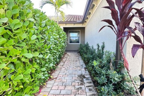 Villa ou maison à louer à Vero Beach, Floride: 2 chambres, 146.51 m2 № 1971706 - photo 17