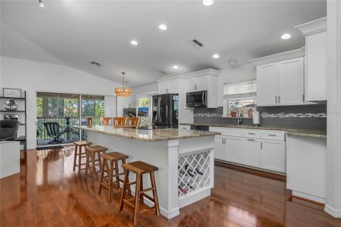 House in Fort Myers, Florida 4 bedrooms, 238.67 sq.m. № 1629891 - photo 9