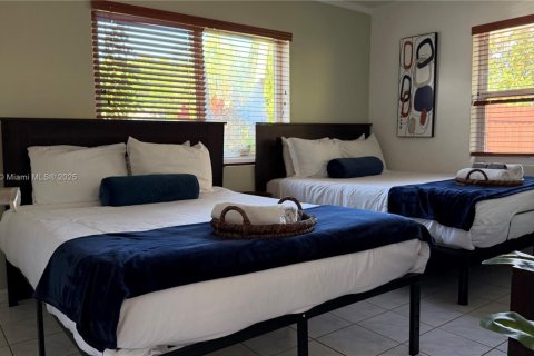 Casa en alquiler en Dania Beach, Florida, 2 dormitorios, 98.1 m2 № 1975986 - foto 7