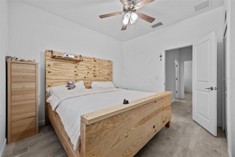 Villa ou maison à vendre à Fort Myers, Floride: 4 chambres, 188.78 m2 № 2308822 - photo 23