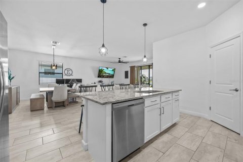 Villa ou maison à vendre à Fort Myers, Floride: 4 chambres, 188.78 m2 № 2308822 - photo 18