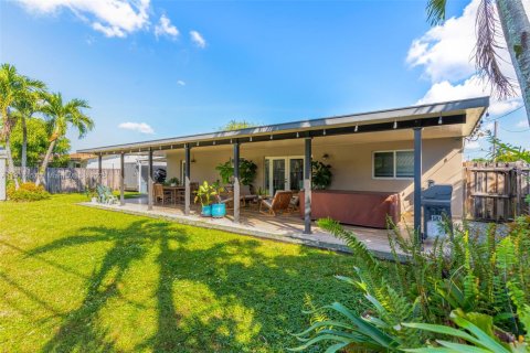 Купить виллу или дом в Майами, Флорида 3 спальни, 126.35м2, № 1972502 - фото 23