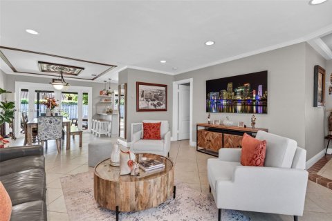 Купить виллу или дом в Майами, Флорида 3 спальни, 126.35м2, № 1972502 - фото 7