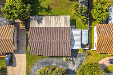Купить виллу или дом в Майами, Флорида 3 спальни, 126.35м2, № 1972502 - фото 24