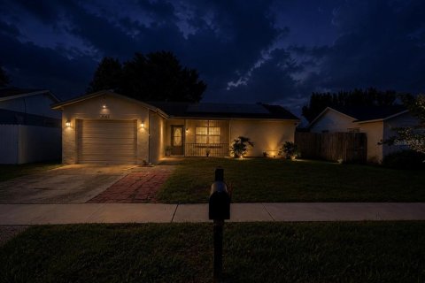 House in Brandon, Florida 3 bedrooms, 108.97 sq.m. № 2258934 - photo 22