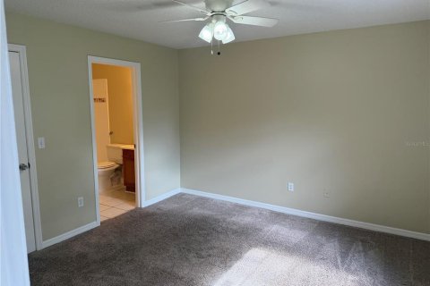 House in Brandon, Florida 3 bedrooms, 108.97 sq.m. № 2258934 - photo 7
