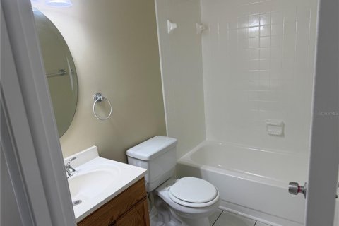 House in Brandon, Florida 3 bedrooms, 108.97 sq.m. № 2258934 - photo 6