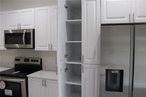 Adosado en alquiler en Kissimmee, Florida, 4 dormitorios, 153.29 m2 № 1821038 - foto 11