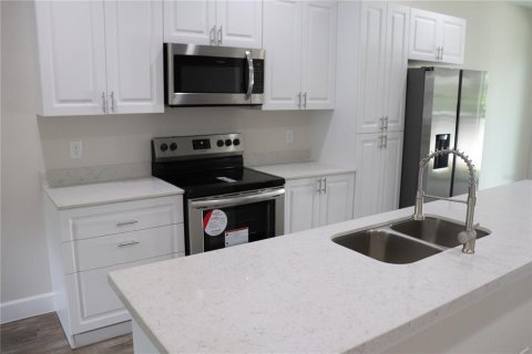 Adosado en alquiler en Kissimmee, Florida, 4 dormitorios, 153.29 m2 № 1821038 - foto 3