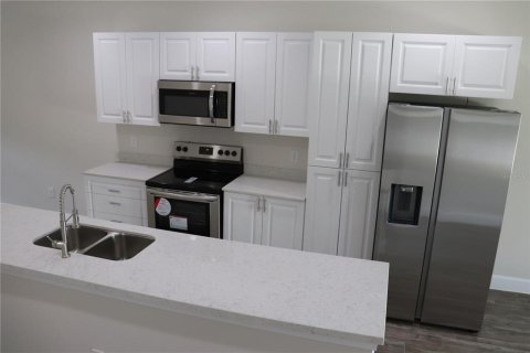Adosado en alquiler en Kissimmee, Florida, 4 dormitorios, 153.29 m2 № 1821038 - foto 7