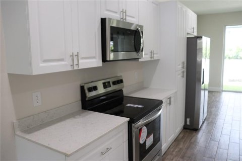 Adosado en alquiler en Kissimmee, Florida, 4 dormitorios, 153.29 m2 № 1821038 - foto 4