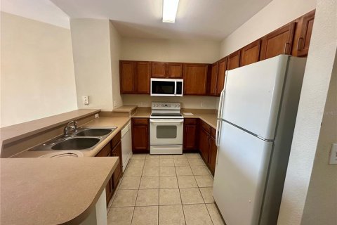 Condo in Orlando, Florida, 1 bedroom № 2237254 - photo 5