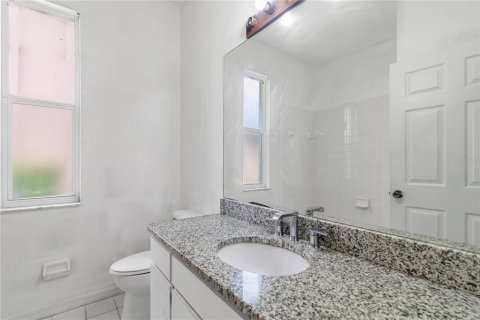 House in Tampa, Florida 4 bedrooms, 197.79 sq.m. № 2364871 - photo 24