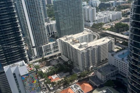 Снять в аренду кондоминиум в Майами, Флорида 2 спальни, 103.96м2, № 1945422 - фото 11