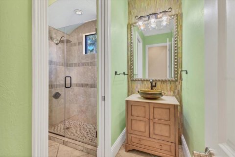 House in Bradenton, Florida 4 bedrooms, 323.3 sq.m. № 1613193 - photo 25