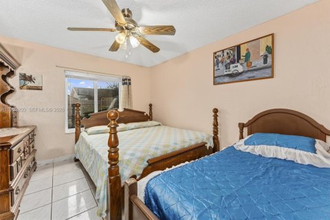 Villa ou maison à vendre à Lake Worth, Floride: 4 chambres, 155.15 m2 № 2027170 - photo 21