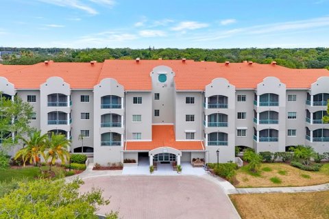 Condo in Sarasota, Florida, 2 bedrooms № 2232374