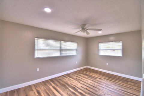 Casa en venta en Largo, Florida, 3 dormitorios, 178.47 m2 № 2093683 - foto 23