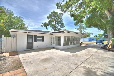 Casa en venta en Largo, Florida, 3 dormitorios, 178.47 m2 № 2093683 - foto 3