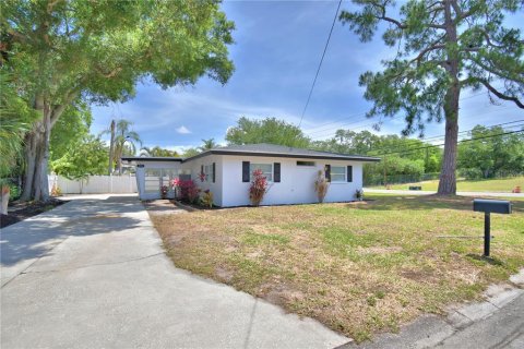 Casa en venta en Largo, Florida, 3 dormitorios, 178.47 m2 № 2093683 - foto 2
