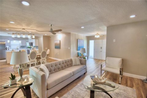 Casa en venta en Largo, Florida, 3 dormitorios, 178.47 m2 № 2093683 - foto 29